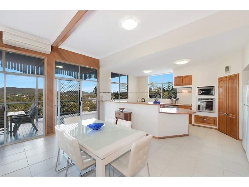 1080 South Pine Road, Everton Hills QLD 4053