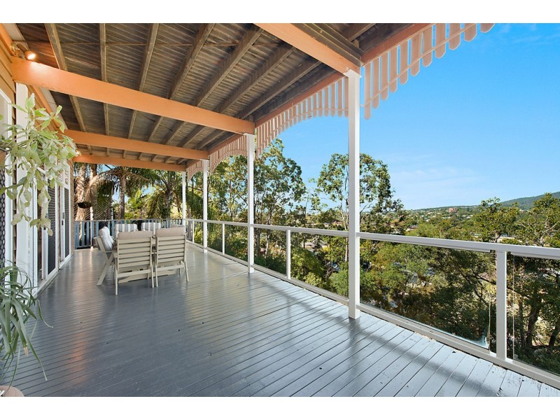 1080 South Pine Road, Everton Hills QLD 4053