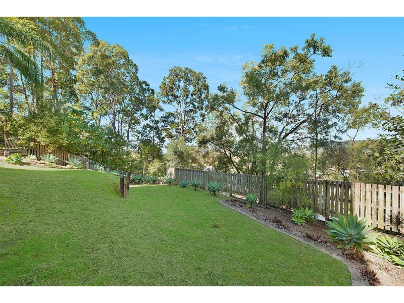 1080 South Pine Road, Everton Hills QLD 4053