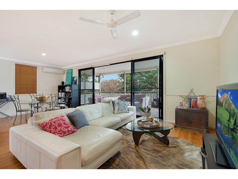 26 Twelfth Avenue, Kedron QLD 4031