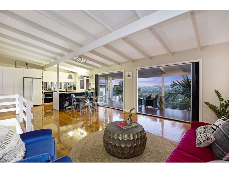 1082 South Pine Road, Everton Hills QLD 4053