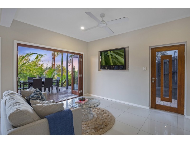 1082 South Pine Road, Everton Hills QLD 4053