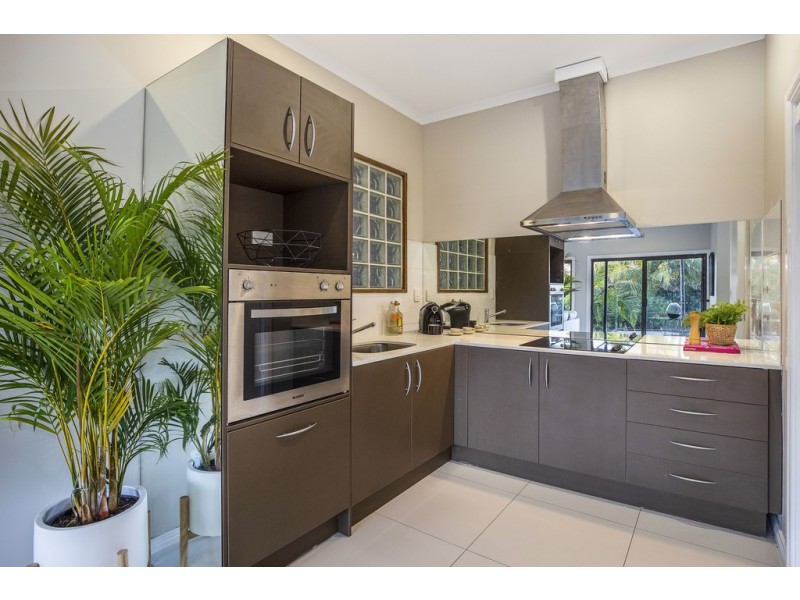 1082 South Pine Road, Everton Hills QLD 4053