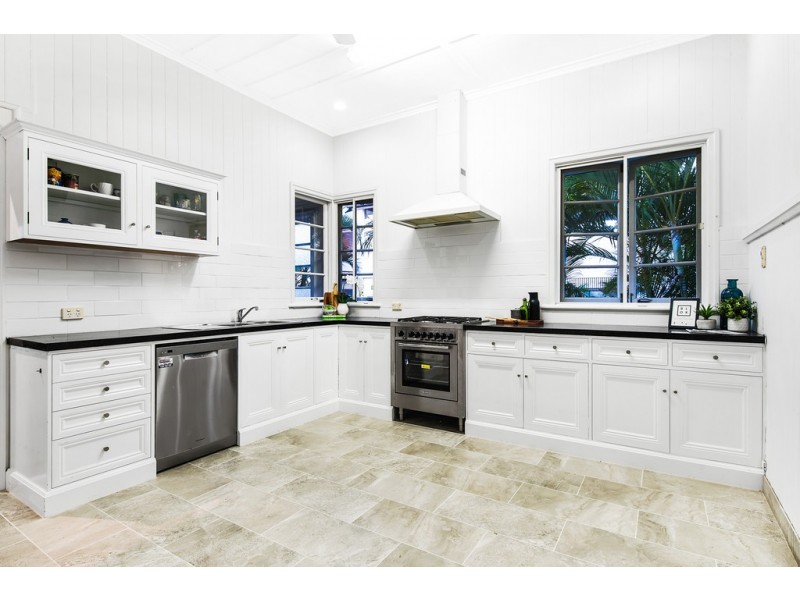 57 Willmington Street, Wooloowin QLD 4030