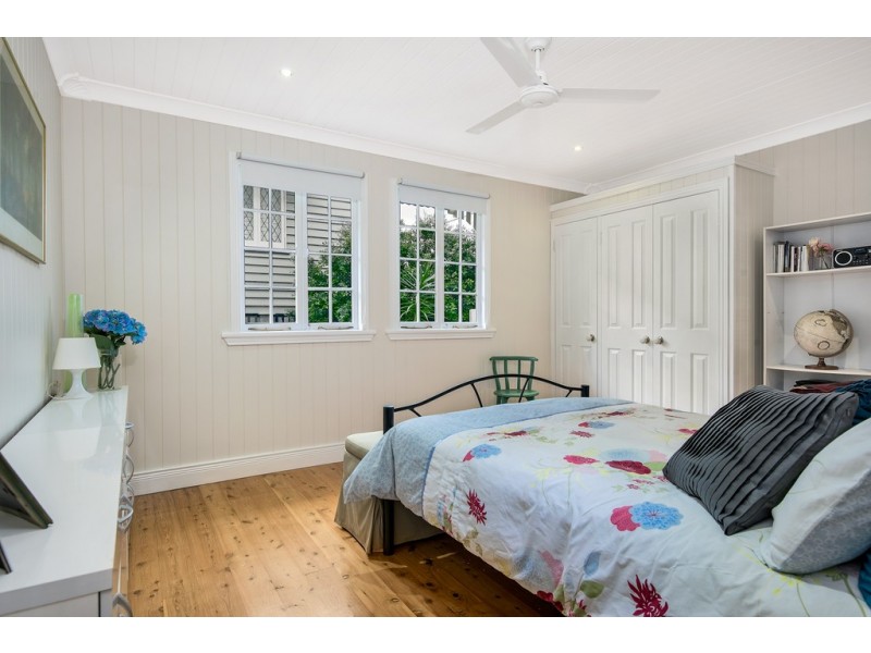 71 Eighth Avenue, Kedron QLD 4031