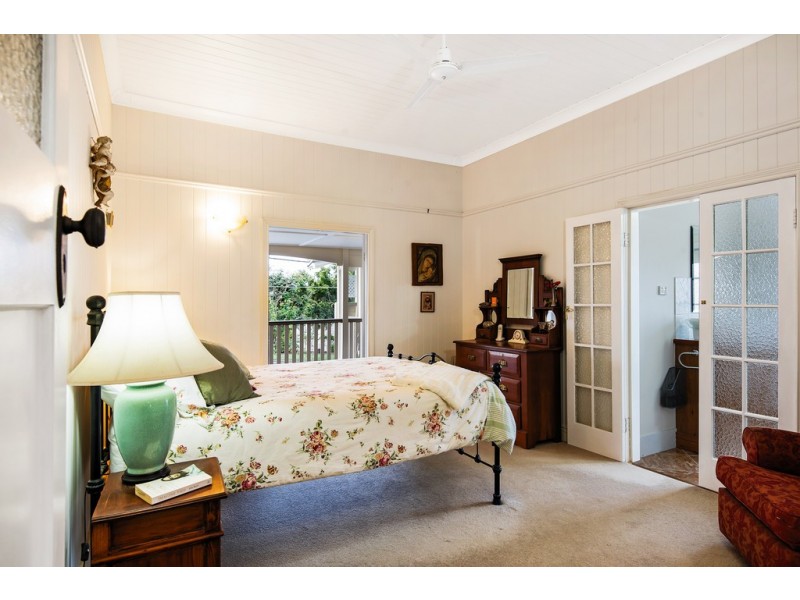 71 Eighth Avenue, Kedron QLD 4031