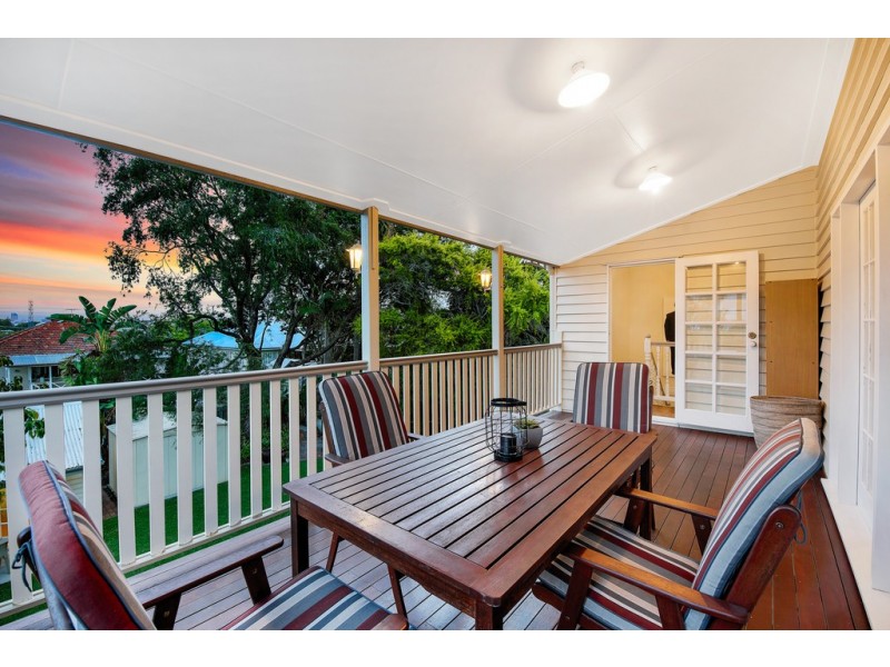 71 Eighth Avenue, Kedron QLD 4031