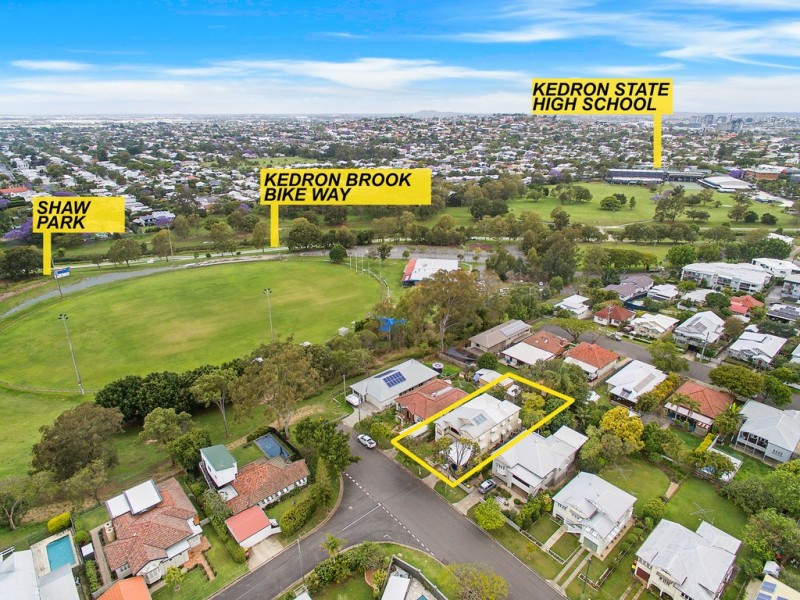 71 Eighth Avenue, Kedron QLD 4031