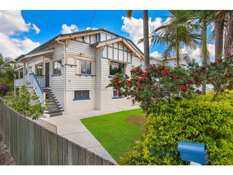 35 Twelfth Avenue, Kedron QLD 4031