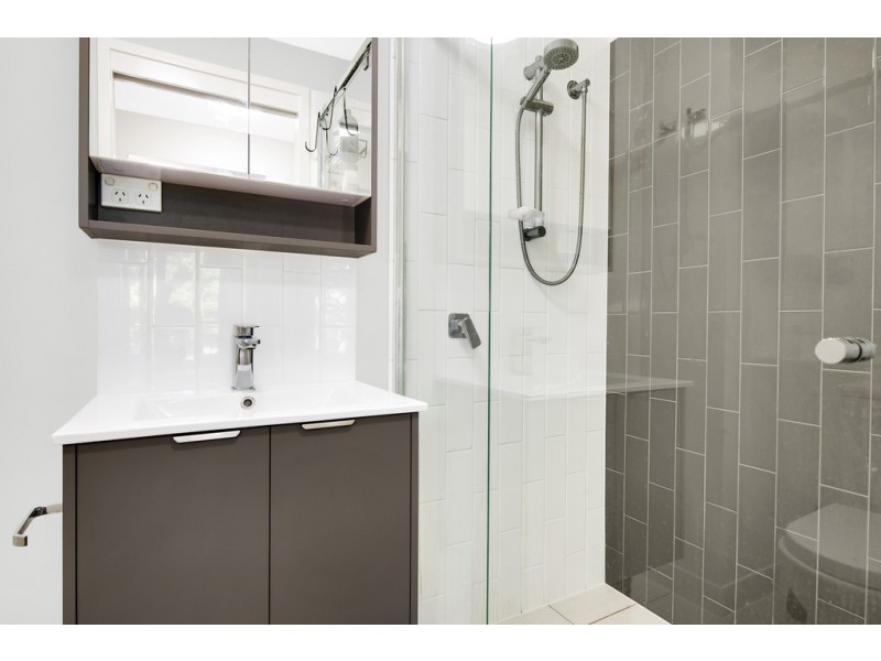 2/28 McGregor Avenue, Lutwyche QLD 4030