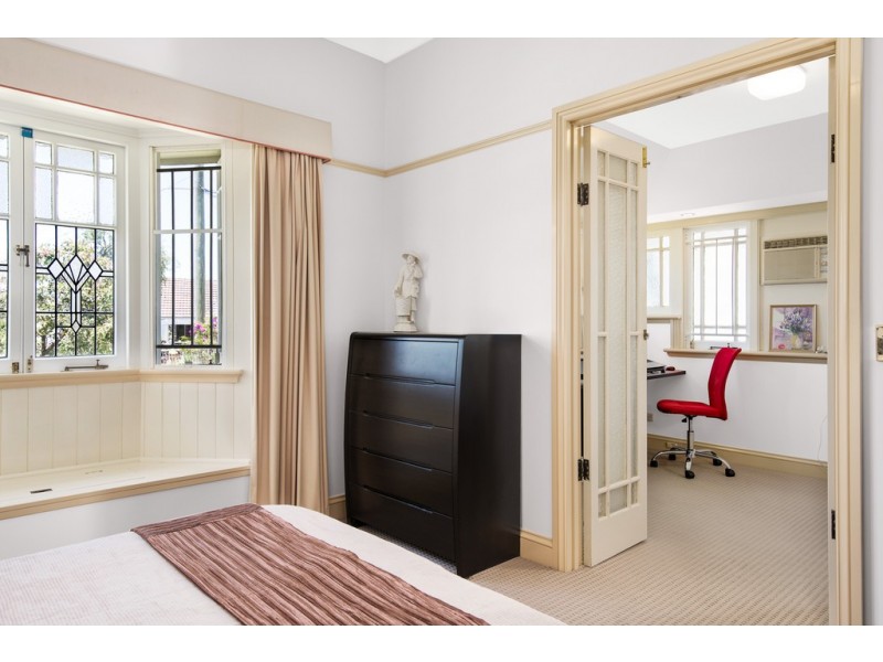 31 Thirteenth Avenue, Kedron QLD 4031