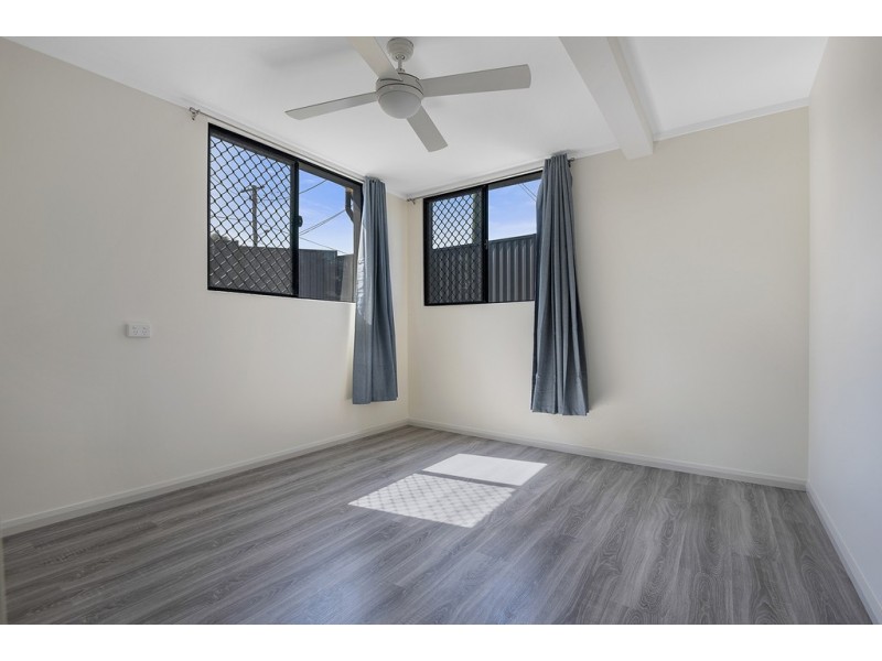2/158 Barrack Road, Cannon Hill QLD 4170