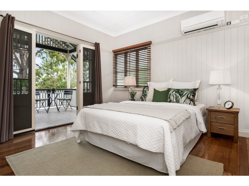 4 Sturt Street, Kedron QLD 4031