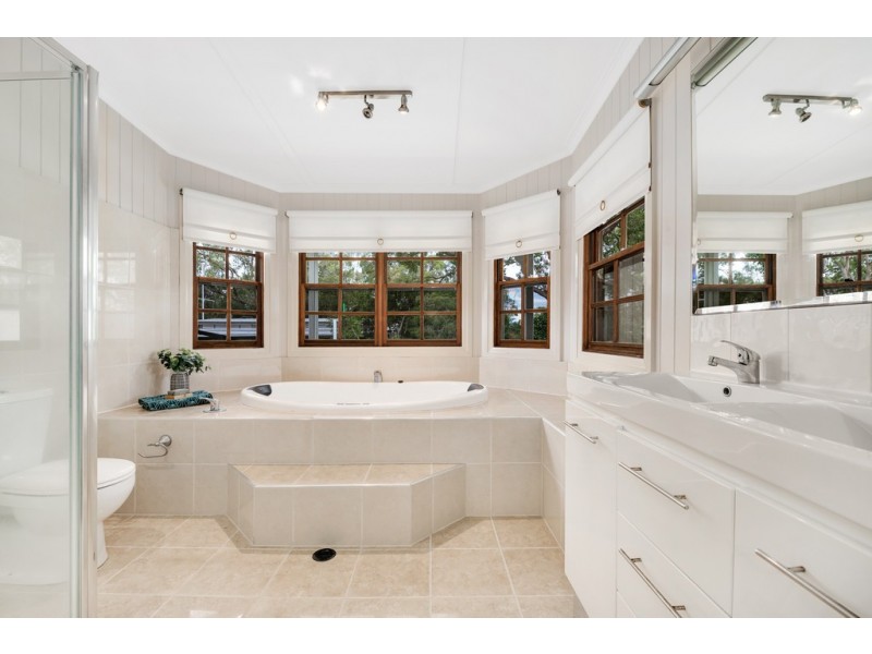 4 Sturt Street, Kedron QLD 4031