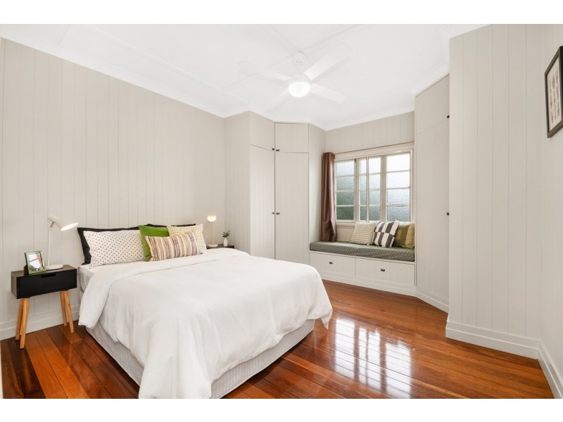 4 Sturt Street, Kedron QLD 4031