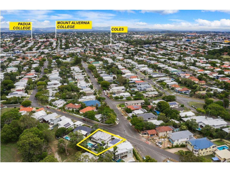 4 Sturt Street, Kedron QLD 4031