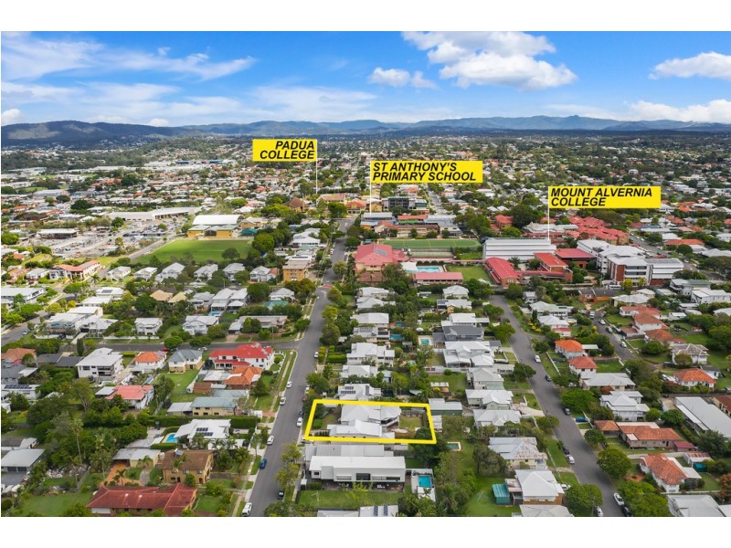 67 Somerset Road, Kedron QLD 4031