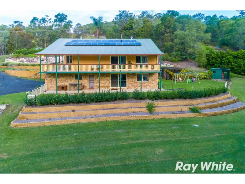 4 Skyline Court, Draper QLD 4520