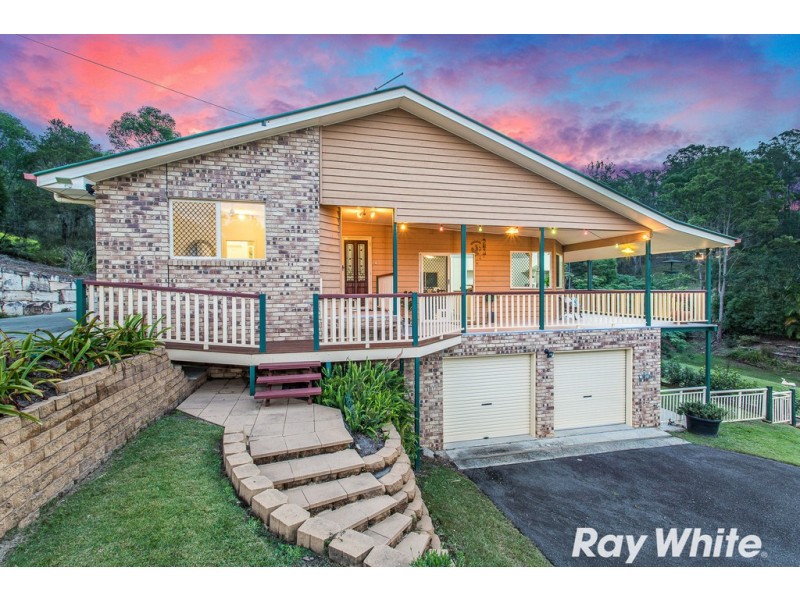 4 Skyline Court, Draper QLD 4520