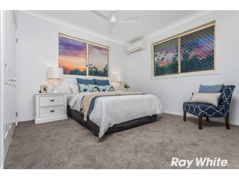 4 Skyline Court, Draper QLD 4520