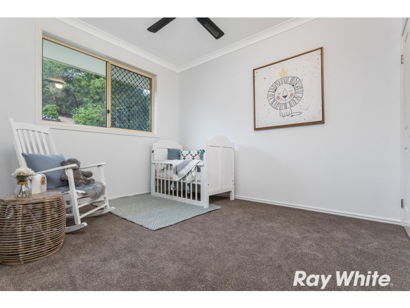 4 Skyline Court, Draper QLD 4520