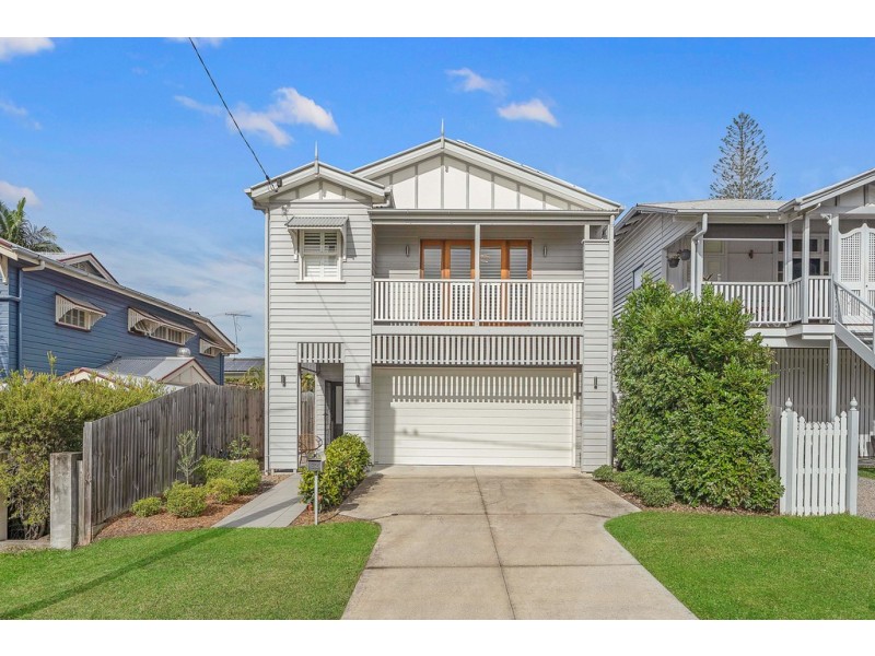 32 Armentieres Street, Kedron QLD 4031