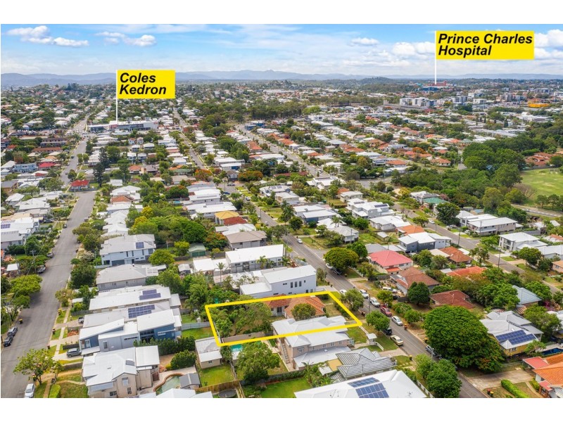 35 Thirteenth Avenue, Kedron QLD 4031