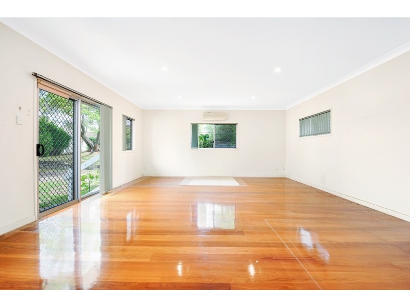 35 Thirteenth Avenue, Kedron QLD 4031