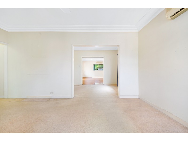 35 Thirteenth Avenue, Kedron QLD 4031