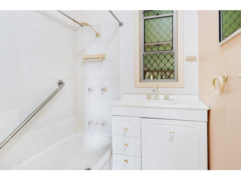 35 Thirteenth Avenue, Kedron QLD 4031