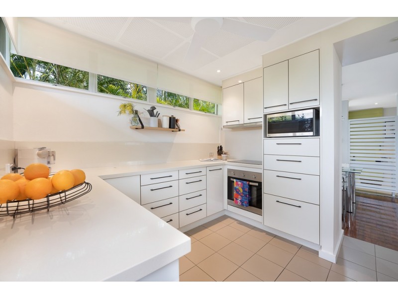 11 Montclair Street, Aspley QLD 4034