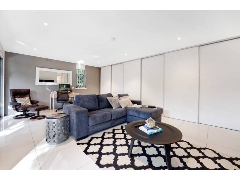 11 Montclair Street, Aspley QLD 4034