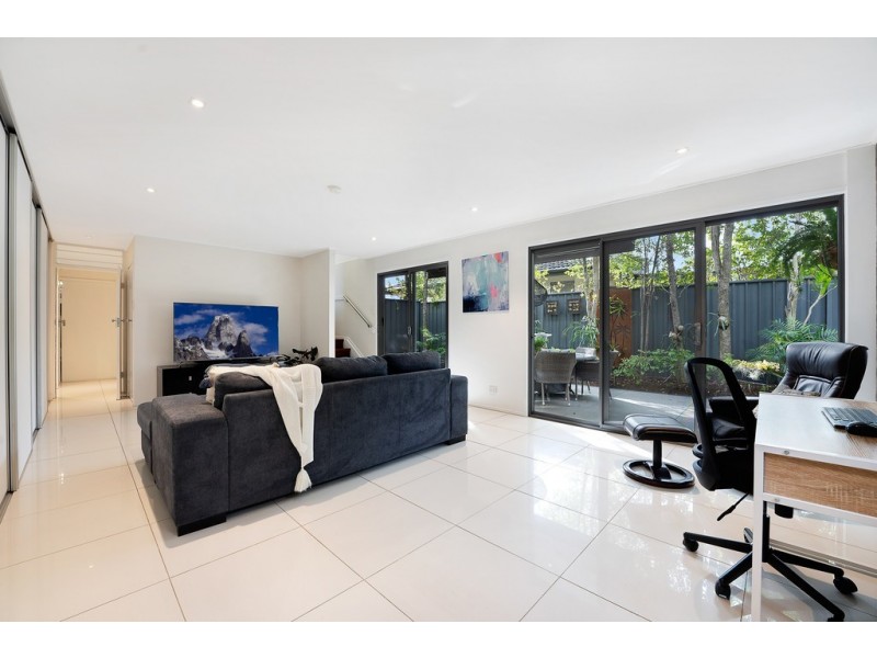 11 Montclair Street, Aspley QLD 4034