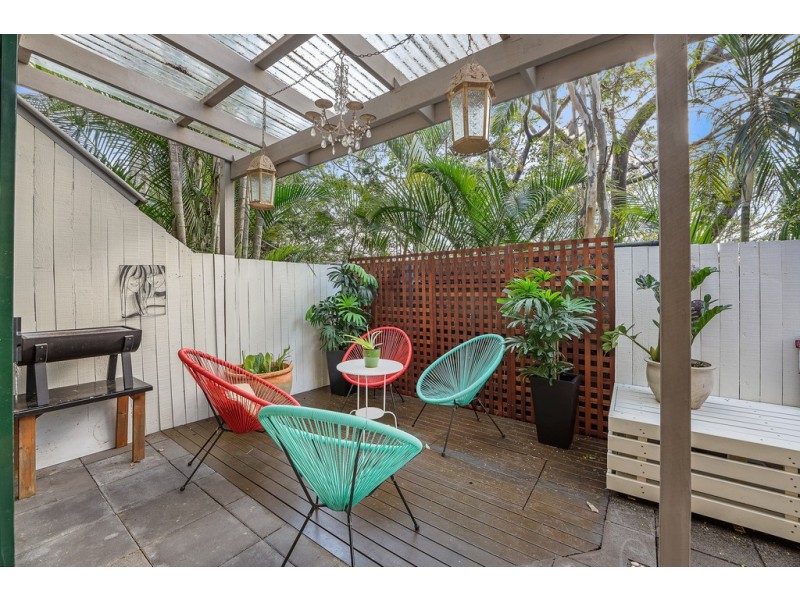 2/8 Waterworks Road, Red Hill QLD 4059