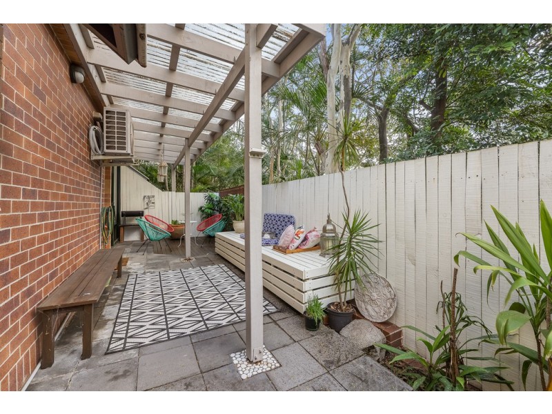 2/8 Waterworks Road, Red Hill QLD 4059