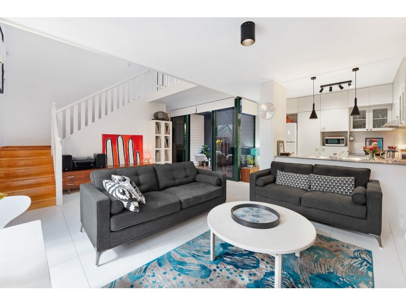 2/8 Waterworks Road, Red Hill QLD 4059