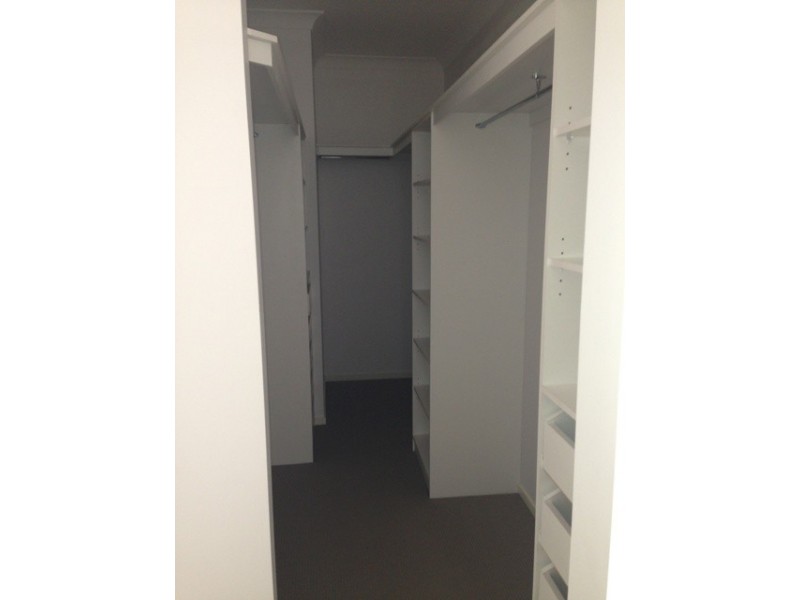 8 Amott Street, Stafford Heights QLD 4053