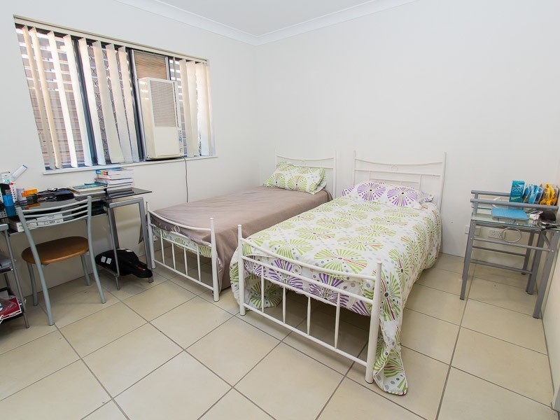 39/300 Sir Fred Schonell Drive, St Lucia QLD 4067