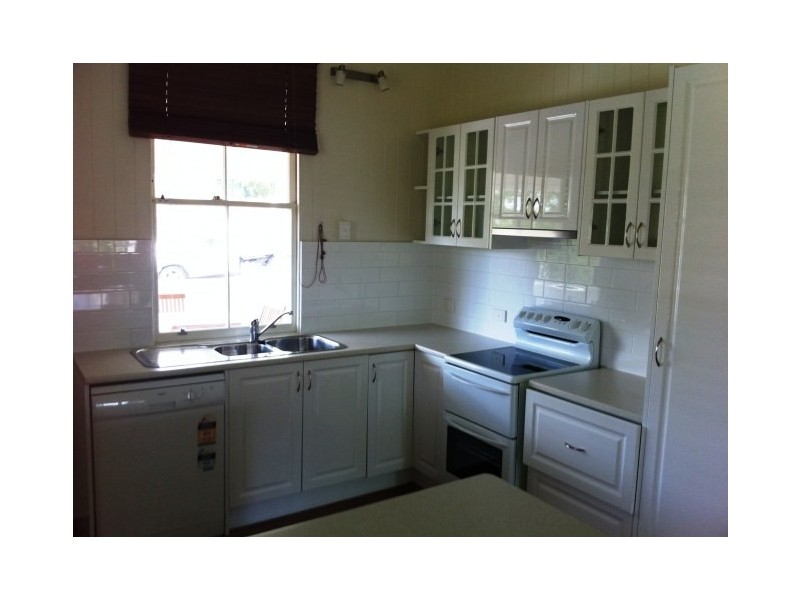 14 Annie Street, Windsor QLD 4030