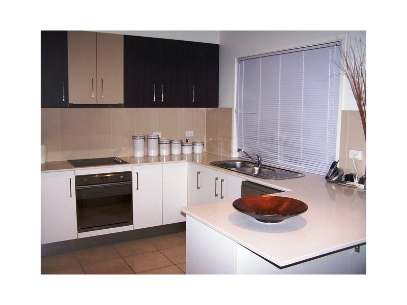 2/63 Monmouth Street, Morningside QLD 4170