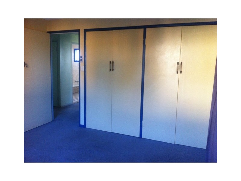 4 Hepburn Street, Stafford Heights QLD 4053