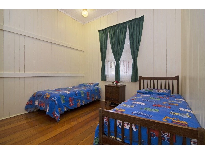 40 Ninth Avenue, Kedron QLD 4031