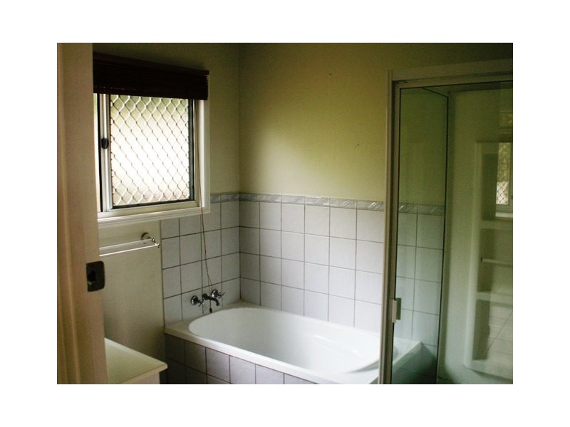 23 Ninth Ave, Kedron QLD 4031