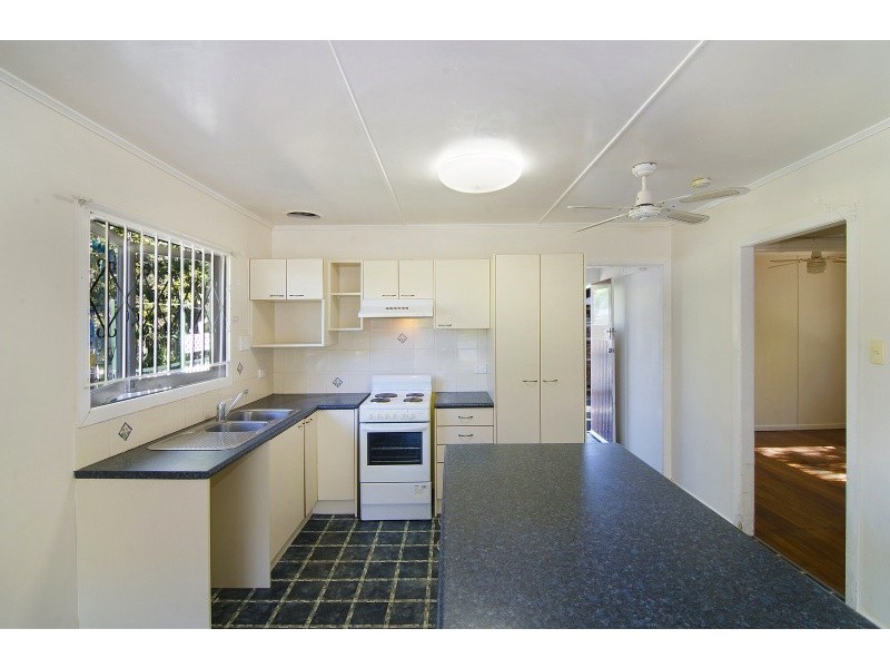 18 Glenhaven Street, Kedron QLD 4031