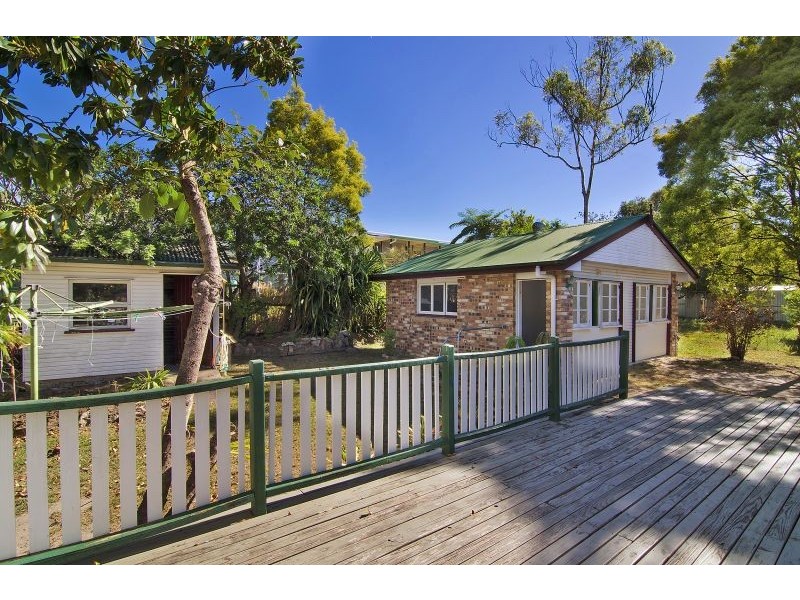 18 Glenhaven Street, Kedron QLD 4031