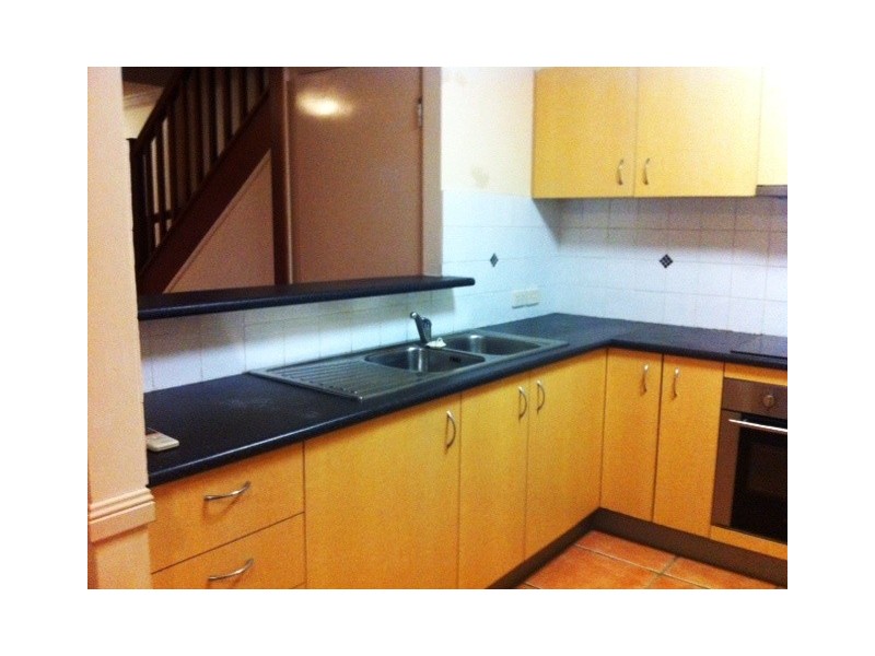 2/7 Eastleigh Street, Chermside QLD 4032