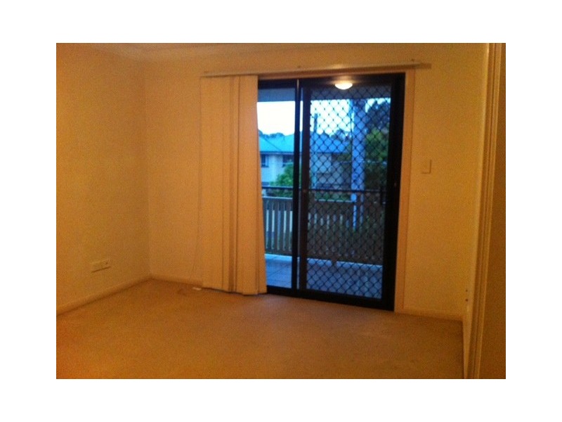 2/7 Eastleigh Street, Chermside QLD 4032