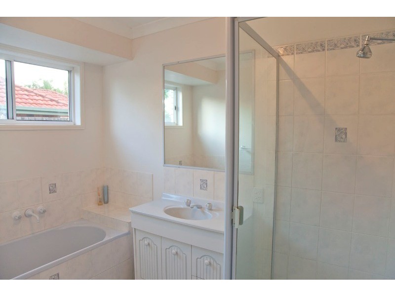 10 Cornuta Close, Bellbowrie QLD 4070