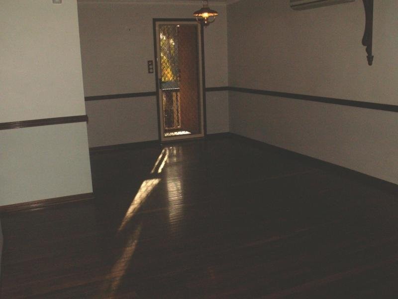 9 Sheaves Road, Kallangur QLD 4503