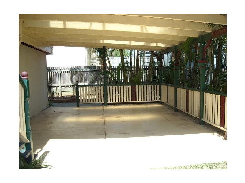 9 Sheaves Road, Kallangur QLD 4503